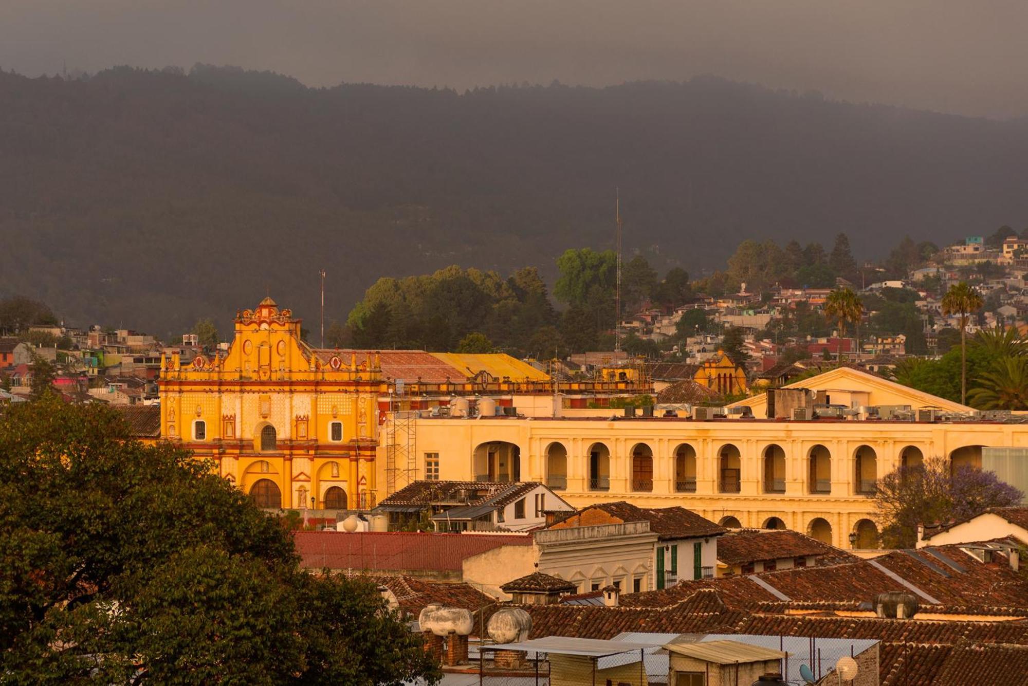 Na Hotel San Cristobal de las Casas Exterior photo